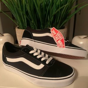 ⚫️⚪️Women’s Ward Lo Sneaker🖤🤍